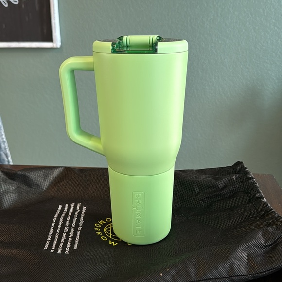 BruMate Müv 35oz in Limited Edition Kiwi - Picture 2 of 5